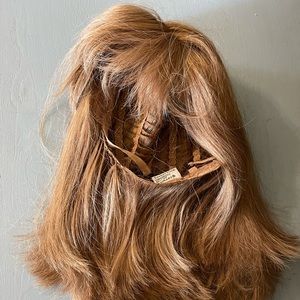 Tammy Faye wig darker strawberry blonde